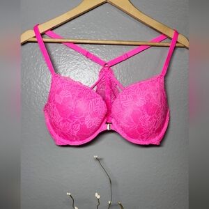 Lace Underwire Bra in Vibrant Pink